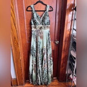 Chic Zebra Print Maxi Dress